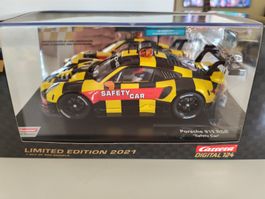 Carrera Digital 911 RSR "Safety Car" 1:24