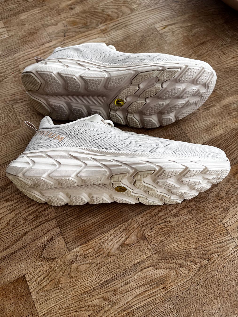 Scarpe da donna: Turnschuhe Atrium Neu Beige Grösse 41 – Usato da Zürich venduto da Sammler777 2