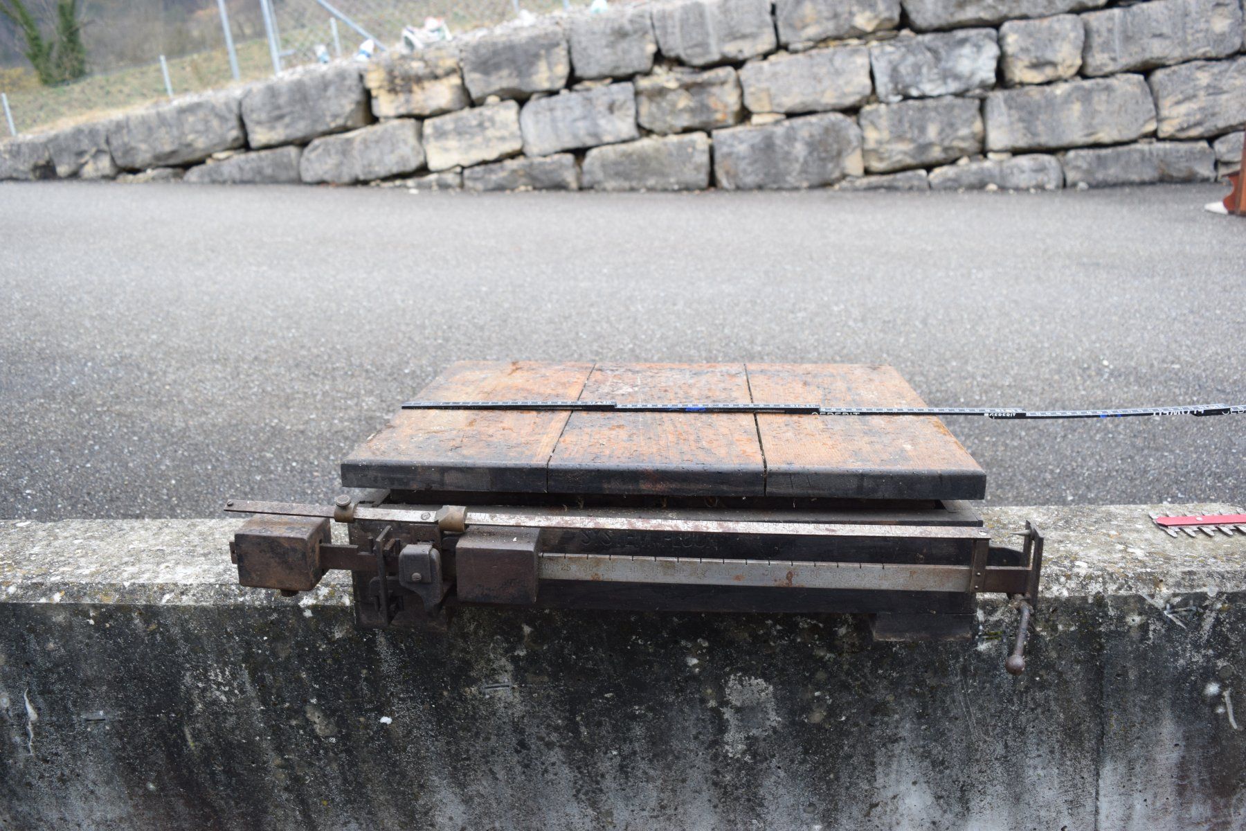 Bilance e pesi: Ancienne balance – Usato da Grandval venduto da Gloux75