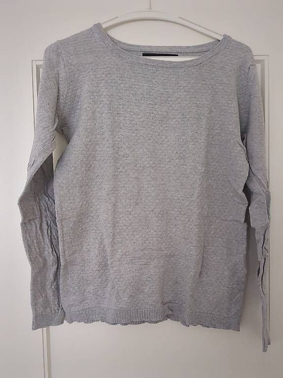 Pullover & Sweatshirts: Pulli Grösse M – Gebraucht aus St. Gallen von tj19