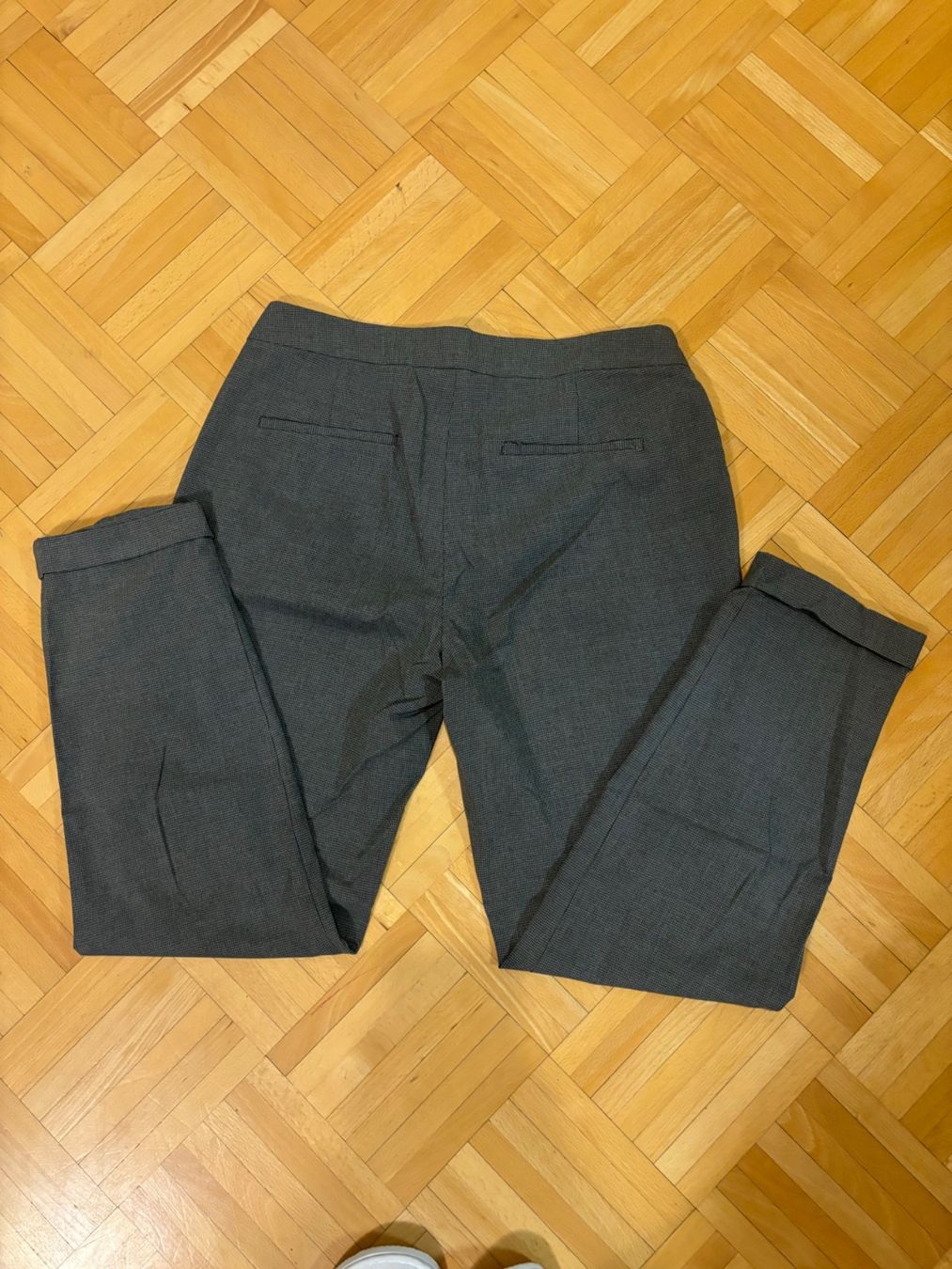 Pantaloni: Grey trousers M – Usato da Genève venduto da chl_zc89 1