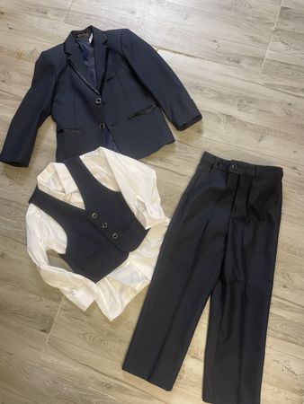 Festlicher Anzug, dunkelblau, Grösse 116, Neu