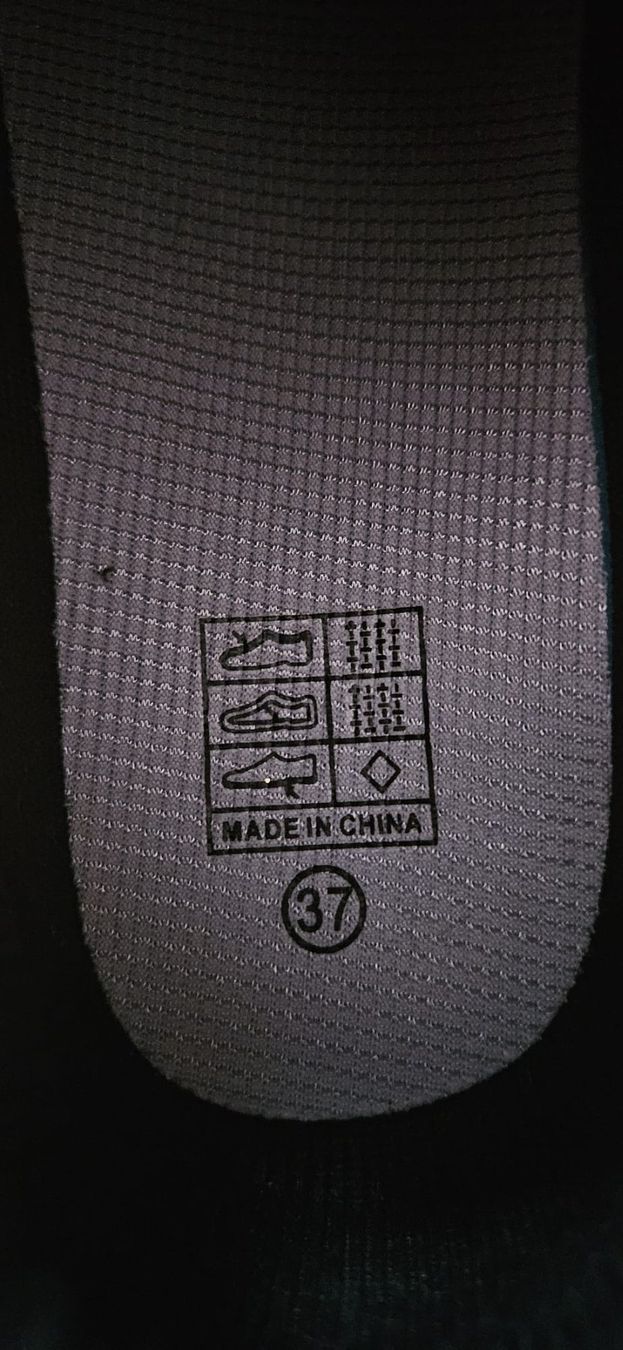 Damenschuhe: Docker's Boots mit Ketten, massiver Sohle, Schwarz Gr. 37 – Gebraucht aus Zweidlen von Shubli 6