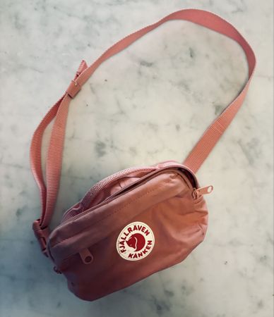 Fjällräven Kånken Hip Pack 2L, Pink – Gürteltasche, gebrauch