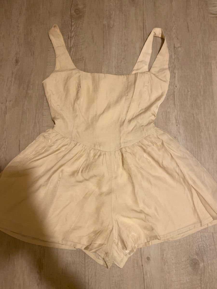 Tute: Jumpsuit Princess Polly – Nuovo (secondo la descrizione) da St. Gallen venduto da mic_6zq2