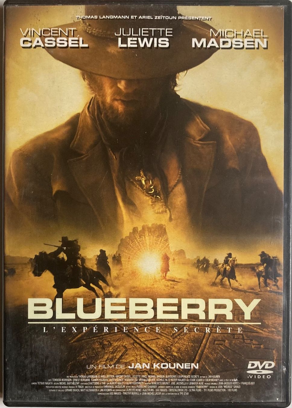 Tutti i DVDs: BLUEBERRY (L'EXPÉRIENCE SECRÈTE) – Usato da Poliez-Pittet venduto da Newtown-Records