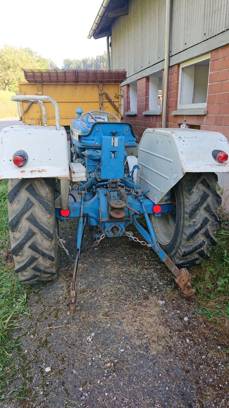 Ford Traktoren: Traktor Ford Super Dexta 3000 – Gebraucht aus Müselbach von  3