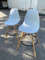Lot de 2 chaises de bar blanches