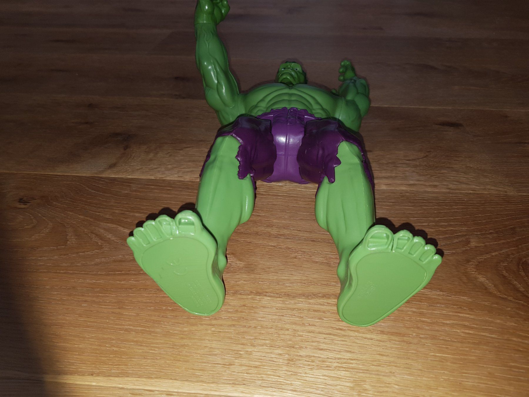 Statuette: Marvel Avengers Hulk-Figur Titan – Usato da Büron venduto da preact 4
