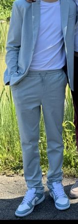 WE Anzug Gr. 176 Hellblau - Perfekt für den Sommer!