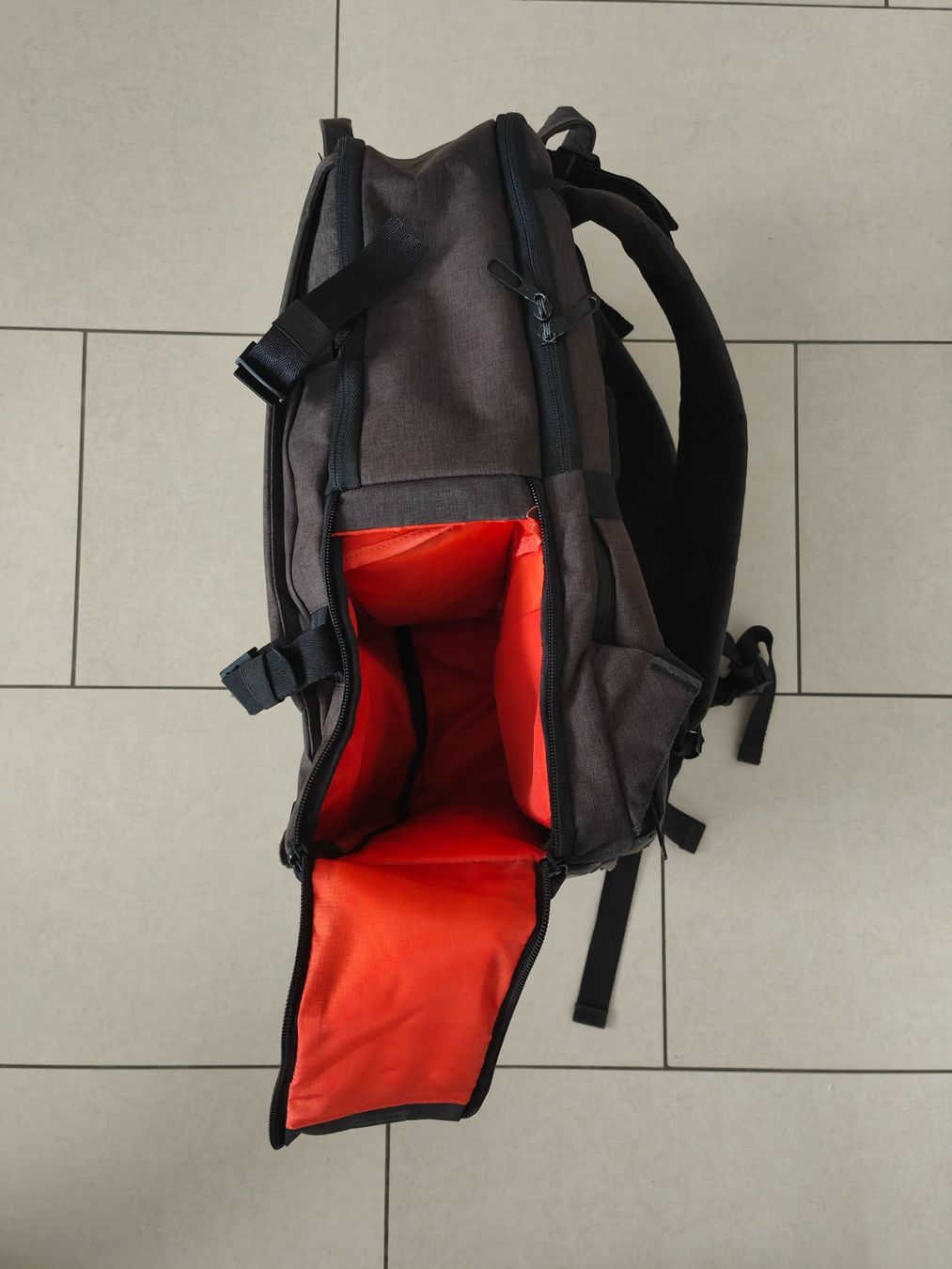 Sacs à dos: Fotorucksack mit Laptopfach & Regenschutz - ELECOM off toco – D'occasion à Beinwil am See par stern_66 2