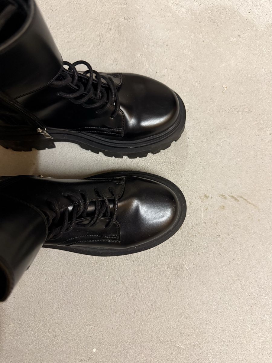 H&M Damenschuhe: Bottes  – Neu (gemäss Beschreibung) aus Monthey von sen_6ckr 2