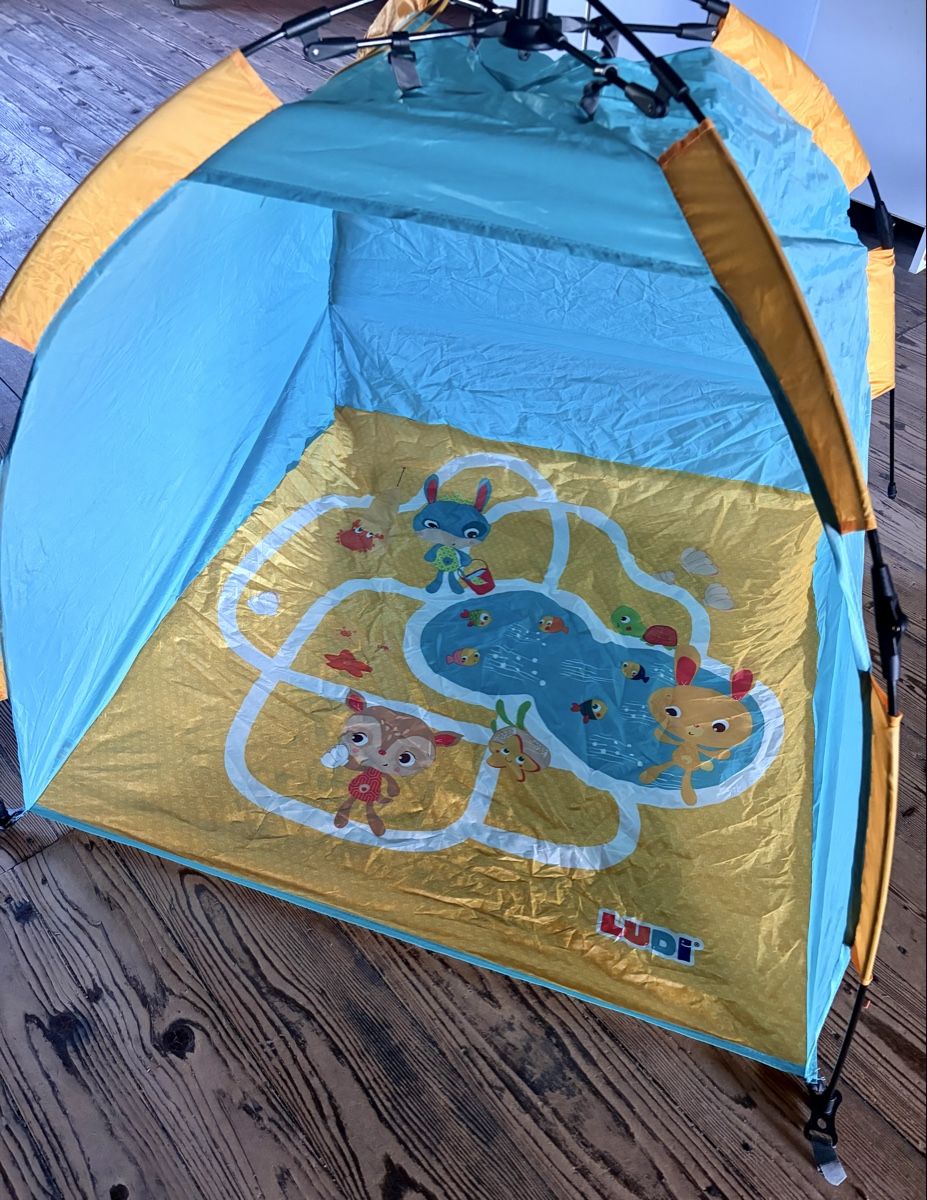 Zelte: Pop-up Kinderzelt – Gebraucht aus Zürich von sch_jj6n