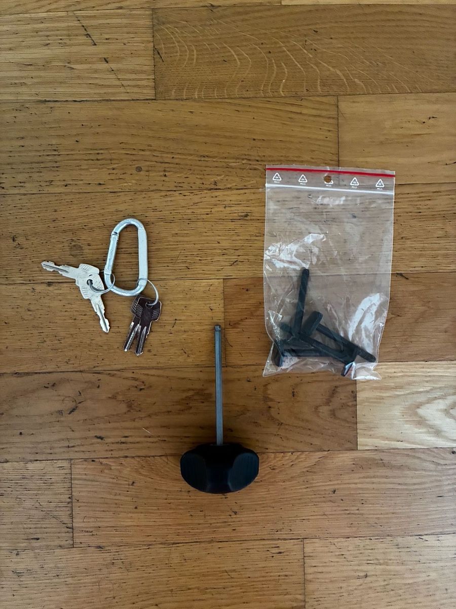 Thule Portapacchi: Thule Roof Rack - Complete Set – Nuovo (secondo la descrizione) da Zürich venduto da and_vp7g 4