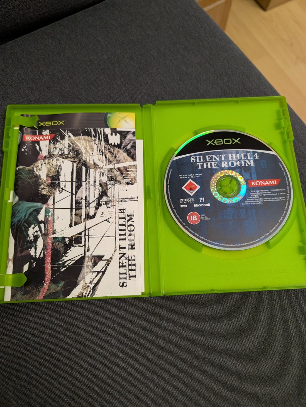 Giochi: Silent hill 4 the room Microsoft Xbox – Usato da Giubiasco venduto da Ticinerd 2