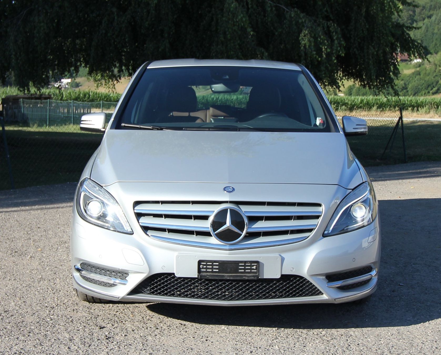 Mercedes-Benz Autos: Mercedes-Benz B200 – D'occasion à Kaufdorf par Ostrich 1