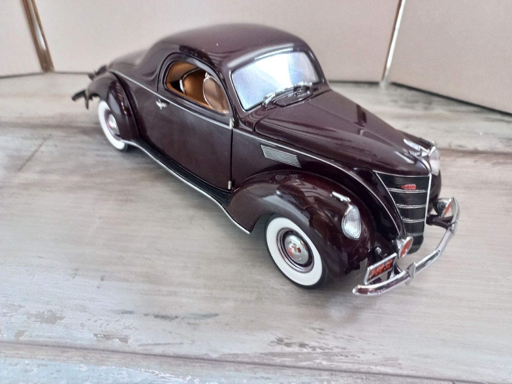 Modellautos: Lincoln Zephyr 1/18 Précision 100 – Gebraucht aus Attalens von remy_s00 1