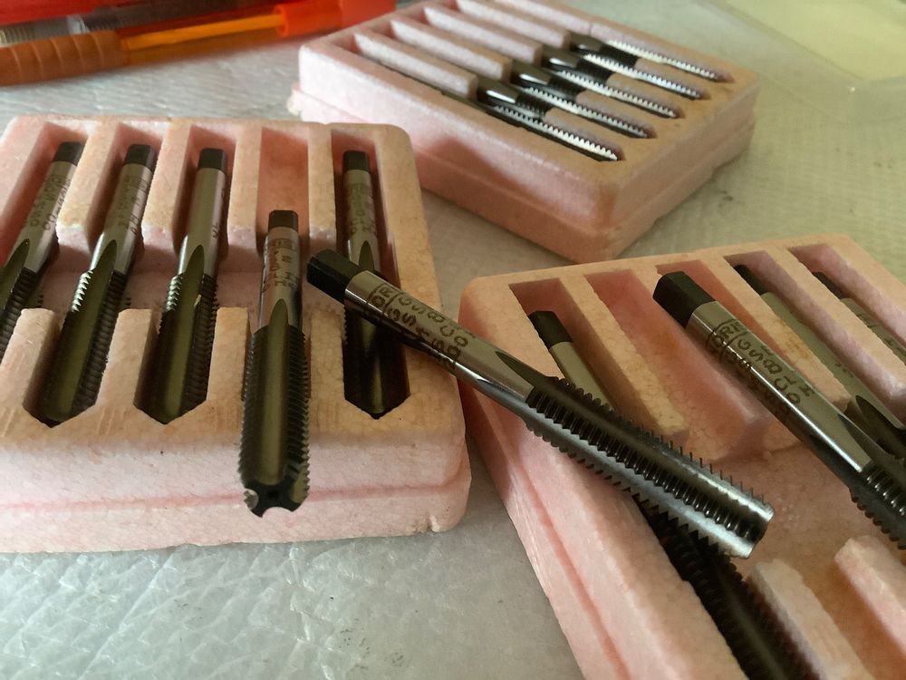Tous les outils: 15 Stück M8 HSSE Gewindebohrer Durchgang für GG etc., NORIS – Neuf avec emballage d'origine à Widnau par frohsinn7