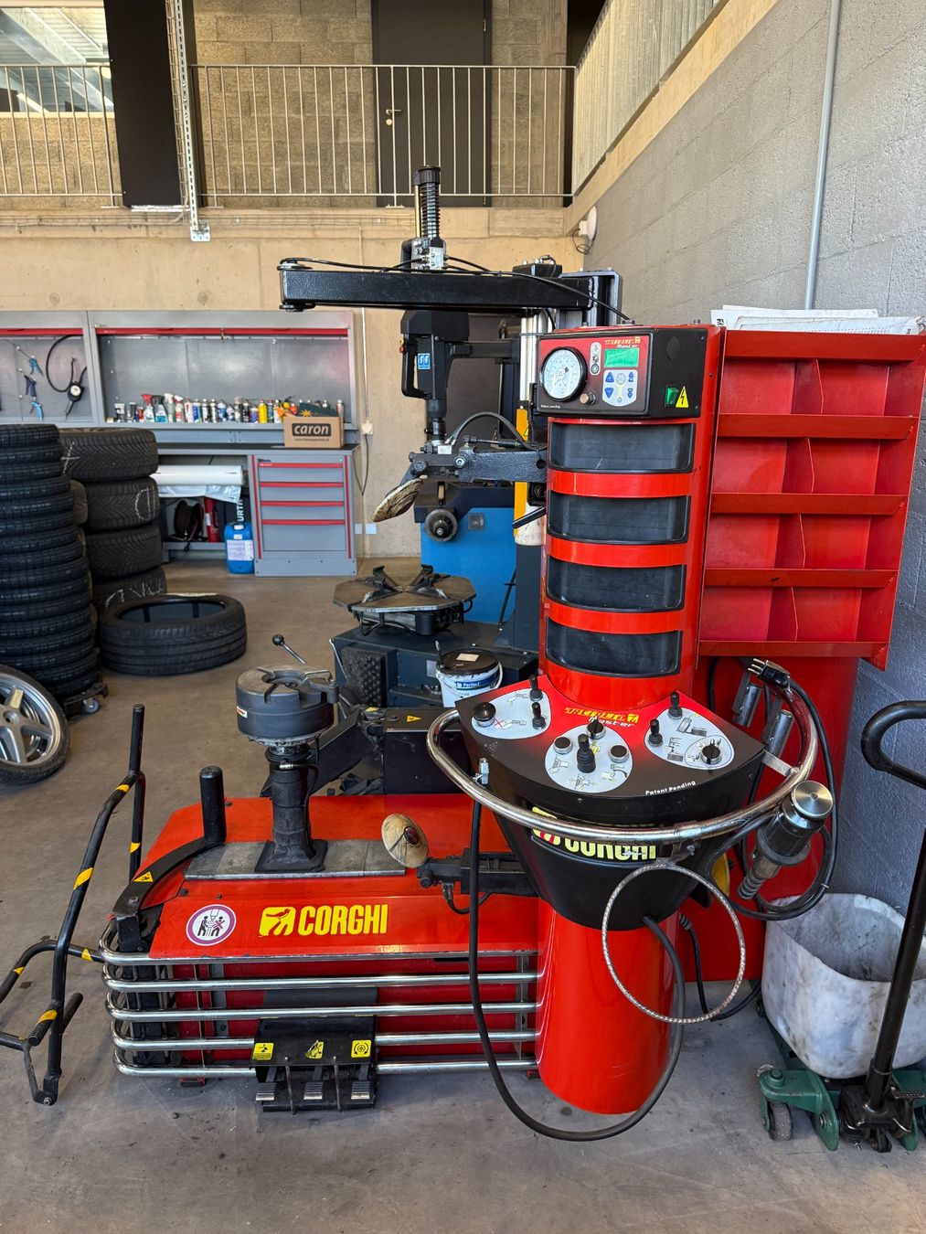 Corghi Toutes les machines: Machine à pneus automatique – D'occasion à Romont FR par Thoma_bdn 2