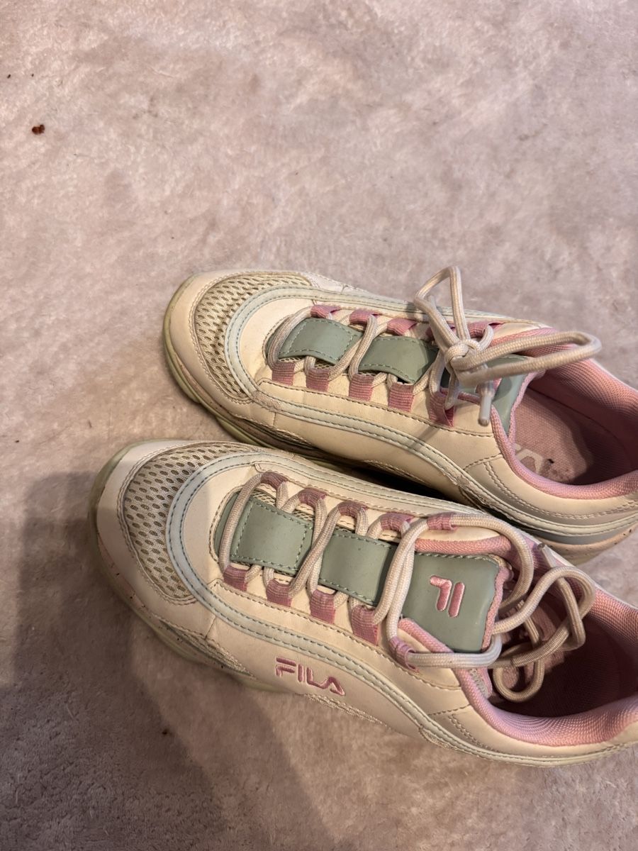 Fila Chaussures femmes: Fila Sneakers – D'occasion à Spreitenbach par sve_lj5r