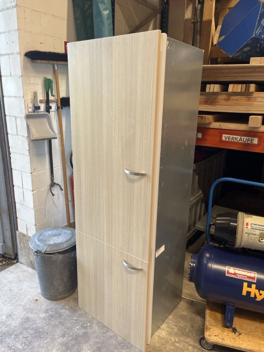 V-Zug Frigoriferi: V ZUG Kühlschrank  – Usato da Winterthur venduto da ReUse_Baumarkt 7