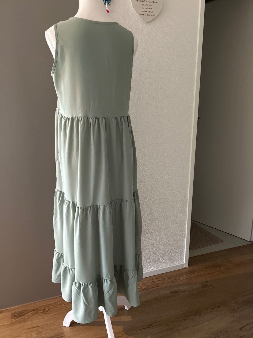 Kleider: Ärmelloses Kleid olivgrün Grösse S – Neu (gemäss Beschreibung) aus Brunnen von Nala2929 3