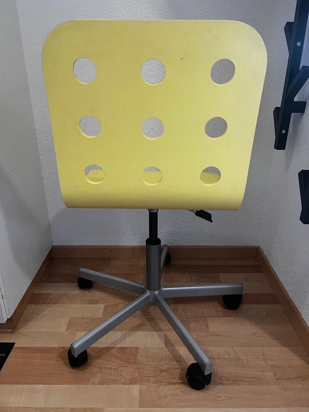 Ikea Chaises: Ikea Kinderstuhl – D'occasion à Goldach par aylight 1