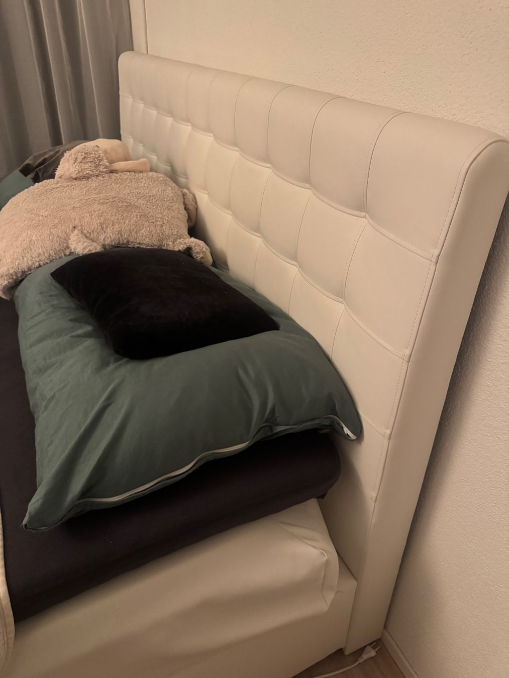 Letti: Weisses Boxspringbett 180×200 cm – Usato da Dietikon venduto da ore_t2nv 2