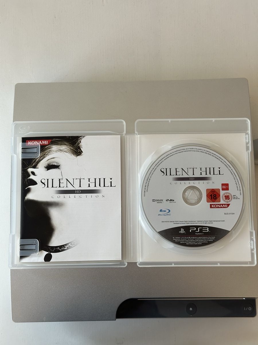 Spiele: Silent Hill HD Collection PS3  – Neu (gemäss Beschreibung) aus Herrliberg von psm_67l5 1