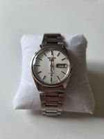 Seiko 5 Automatic Vintage Cadran Argenté Bracelet Acier