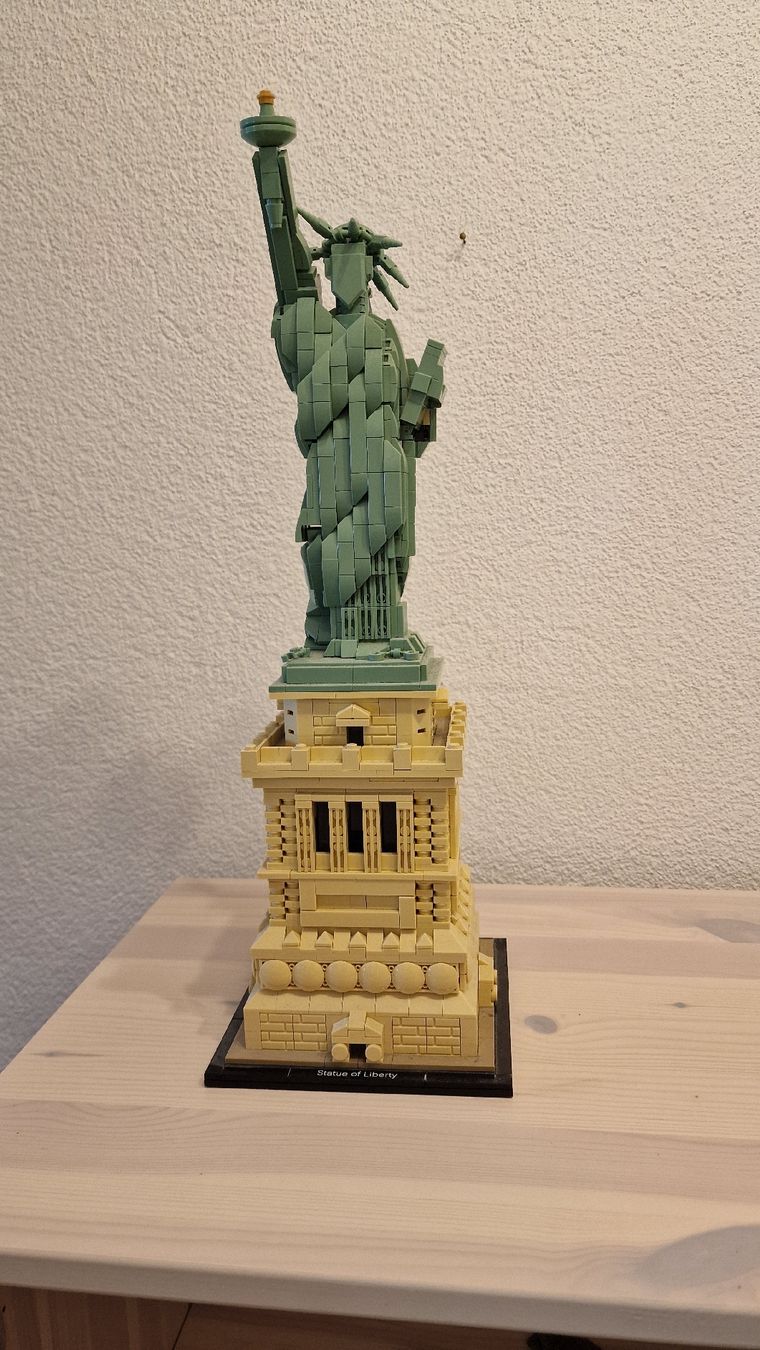 Lego Statuette: Lego Statue of Liberty – Usato da Horgen venduto da Happi76
