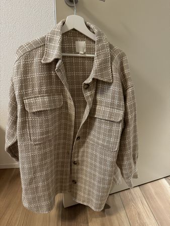 H&M Hemdjacke