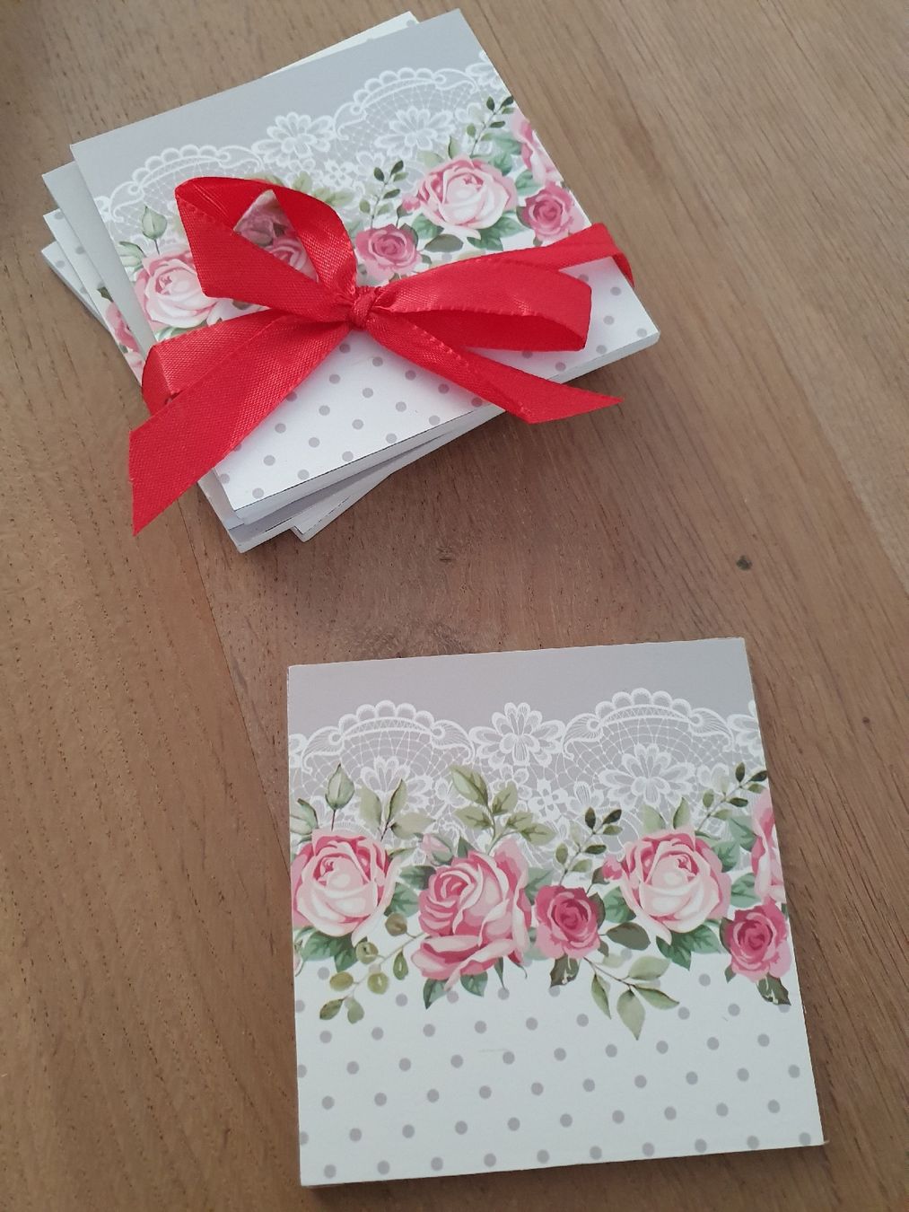 Untersetzer: NEU Glas Untersetzter Set 6Stk Rosen – Neu und originalverpackt aus Uster von Mooreas