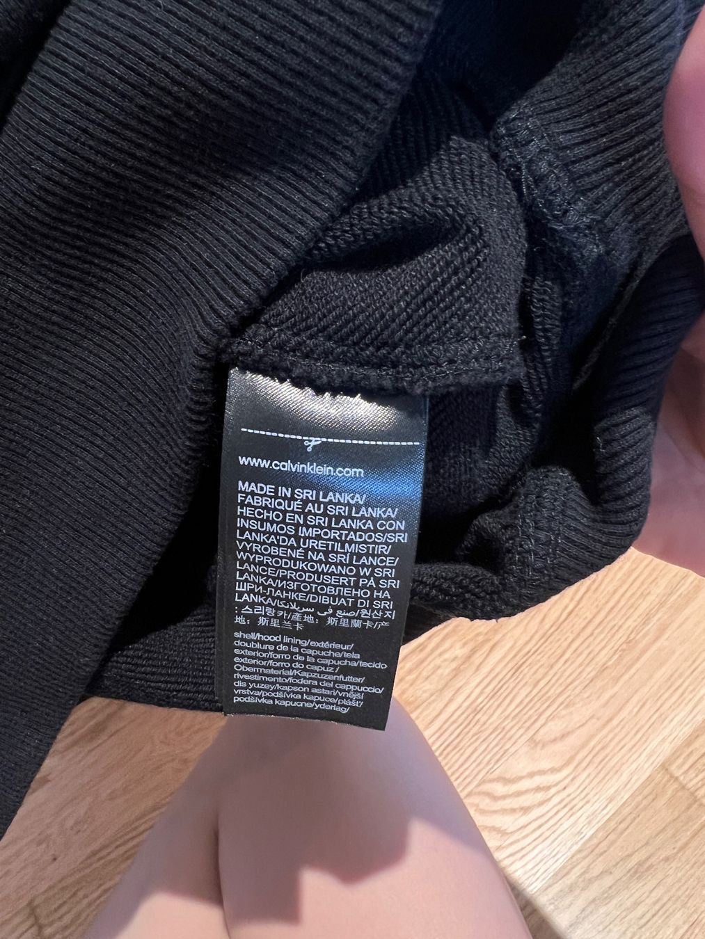 Calvin Klein Maglioni & Felpe: Calvin klein Neuer Kapuzenpullover – Nuovo (secondo la descrizione) da Altdorf UR venduto da Swissglam 9