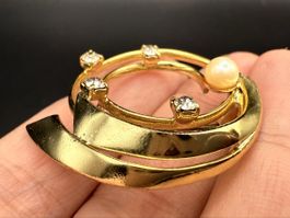 Vintage vergoldene Brosche mit Perle und Strasssteinen