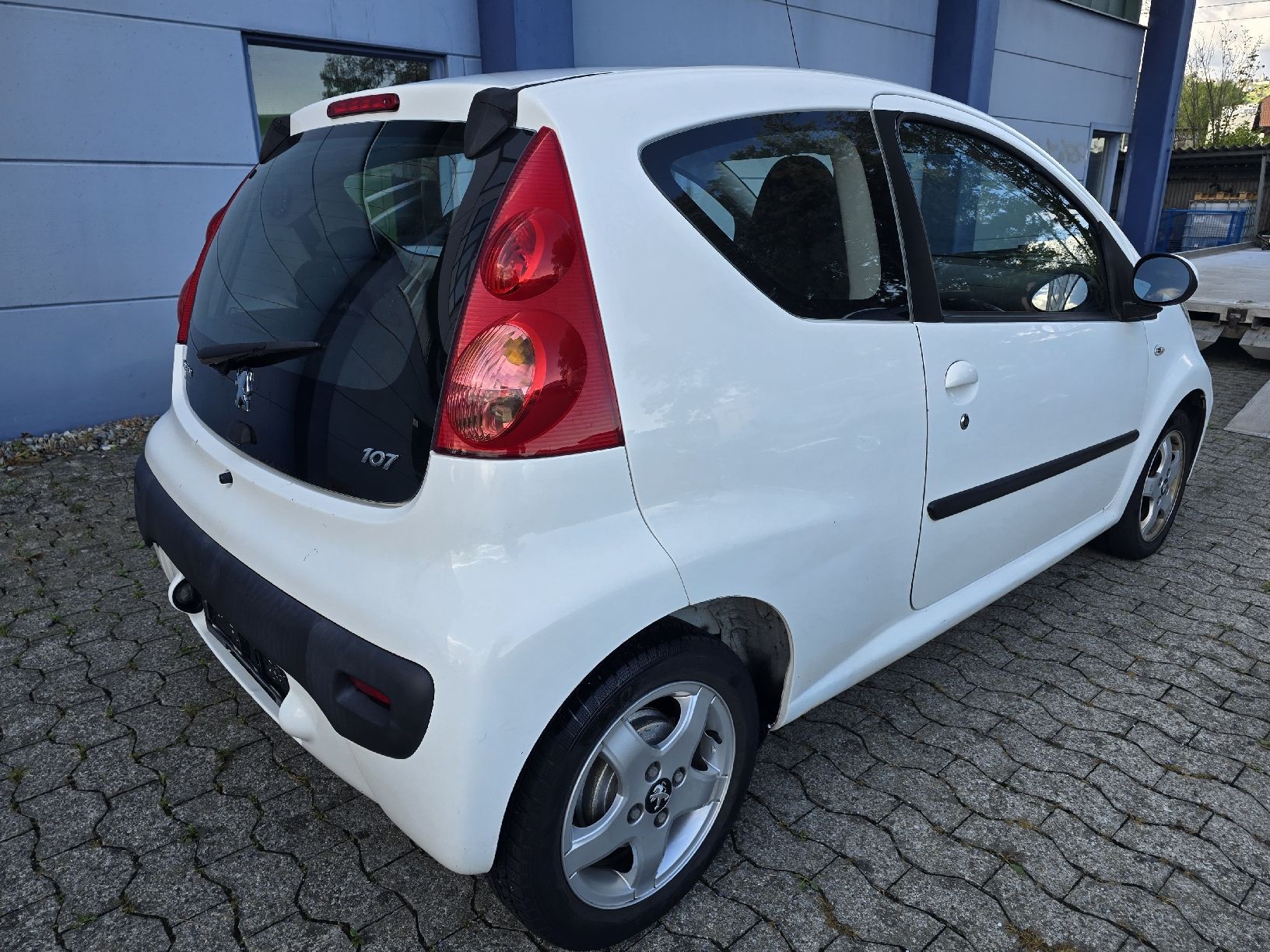 Peugeot Automobili: Peugeot 107 – Difettoso da Thal venduto da AC92 3