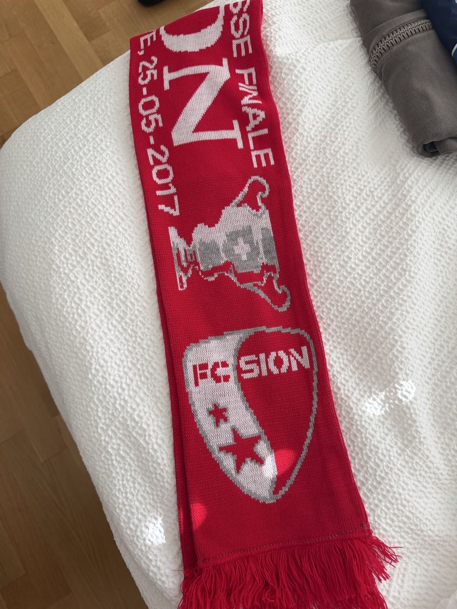 Foulard & Sciarpe: Écharpe de supporter FC Sion – Usato da Genève venduto da luc_5829 2