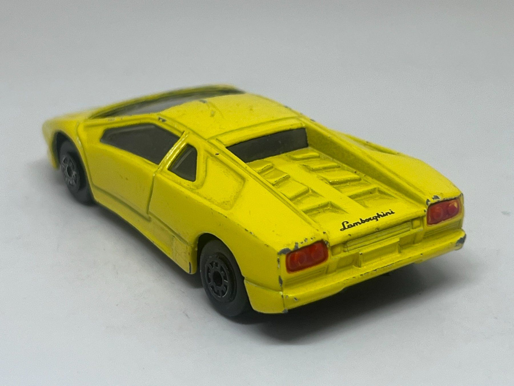 Maisto Modellini d'auto: Maisto Lamborghini Diablo #648 – Usato da Wildegg venduto da LaaBoutique 2