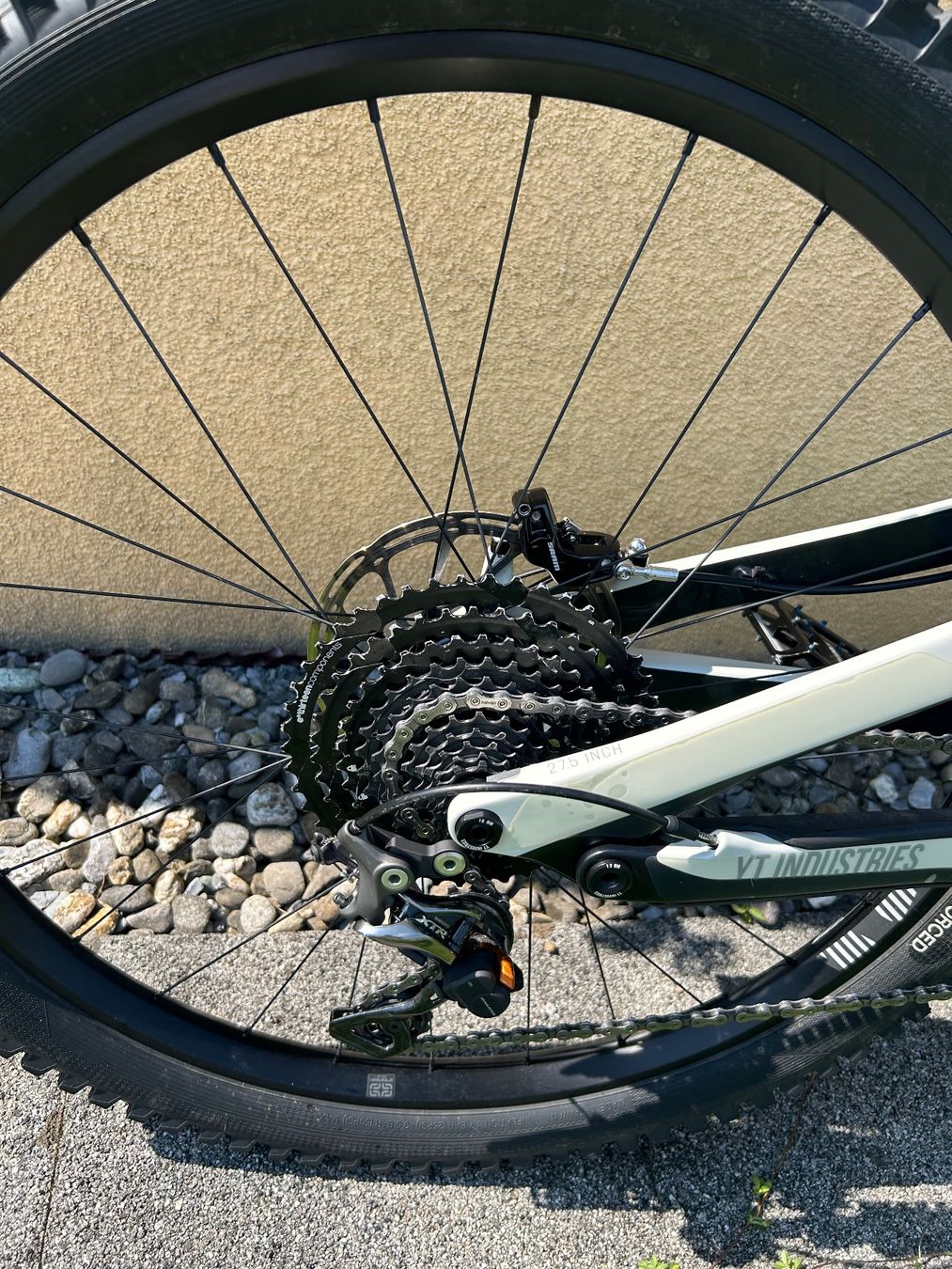 YT Biciclette: YT Jeffsy 27 CF Pro 2018 - Grösse M – Usato da Maienfeld venduto da Rocla 3
