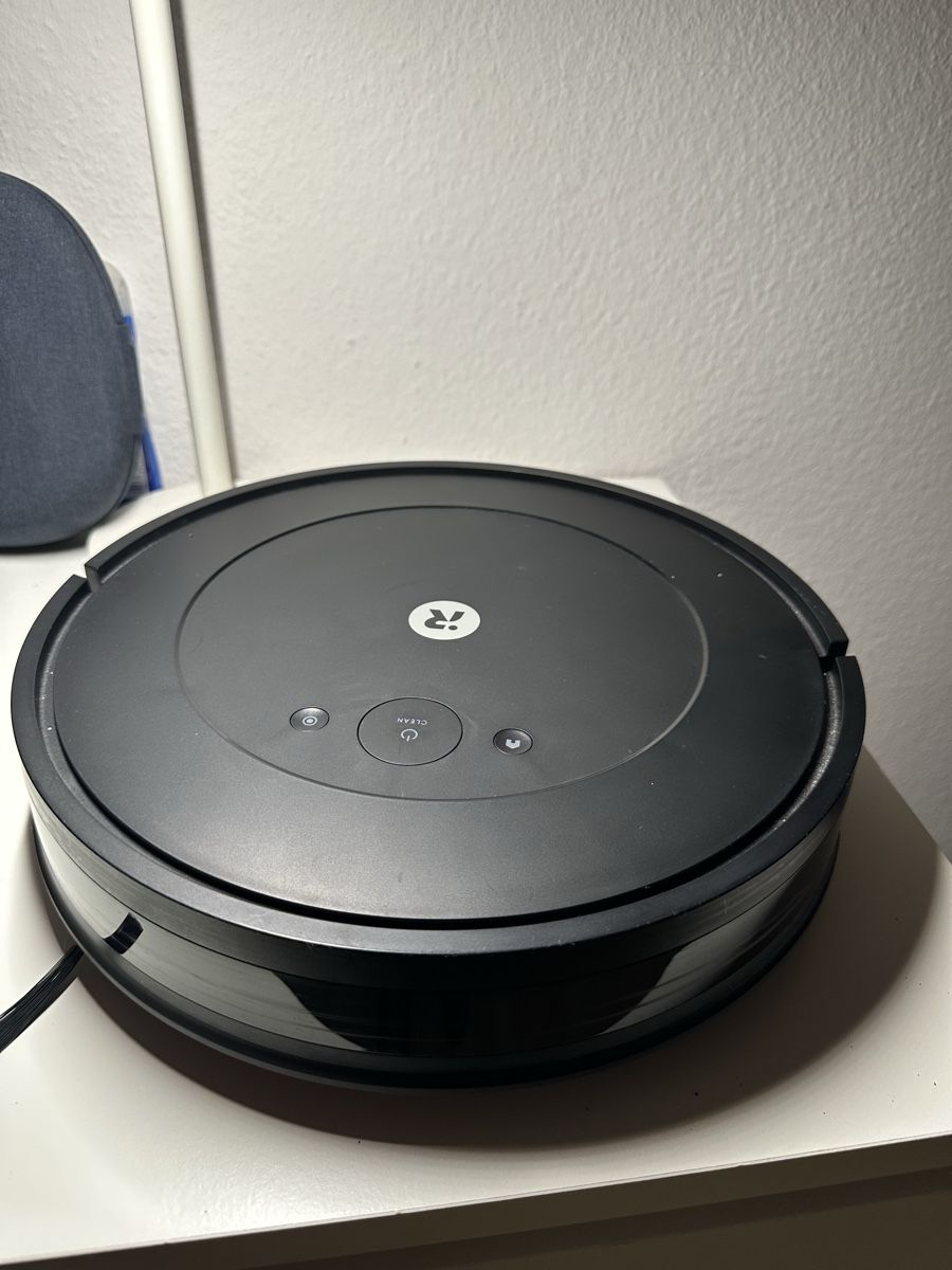 Staubsauger & Zubehör: iRobot Roomba combo essential- smart vacuum cleaner – Gebraucht aus Zürich von als_d57v