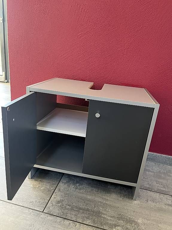 Mobili per bagno: Badzimmermöbel – Usato da Trimmis venduto da pamamiga 1