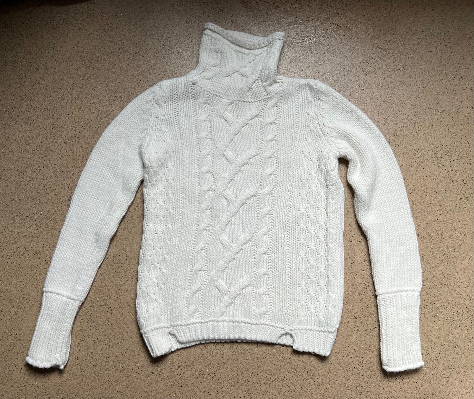 Zara Pulls & Sweat-shirts: ZARA KNIT Pullover mit Zopfstrickmuster 🤍 – D'occasion à Zürich par ClosetQueen 6