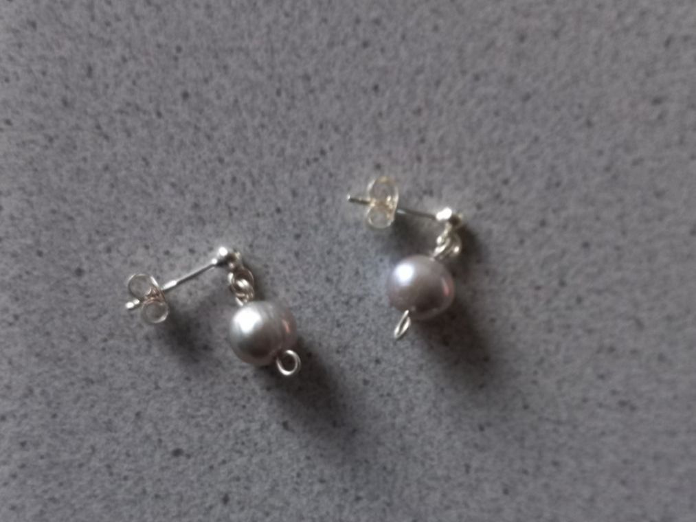 Orecchini pendenti & Orecchini a lobo: Ohrstecker mit  Perlen Ohrhänger, Silber – Nuovo e nell'imballaggio originale da Winistorf venduto da acreativ2 2