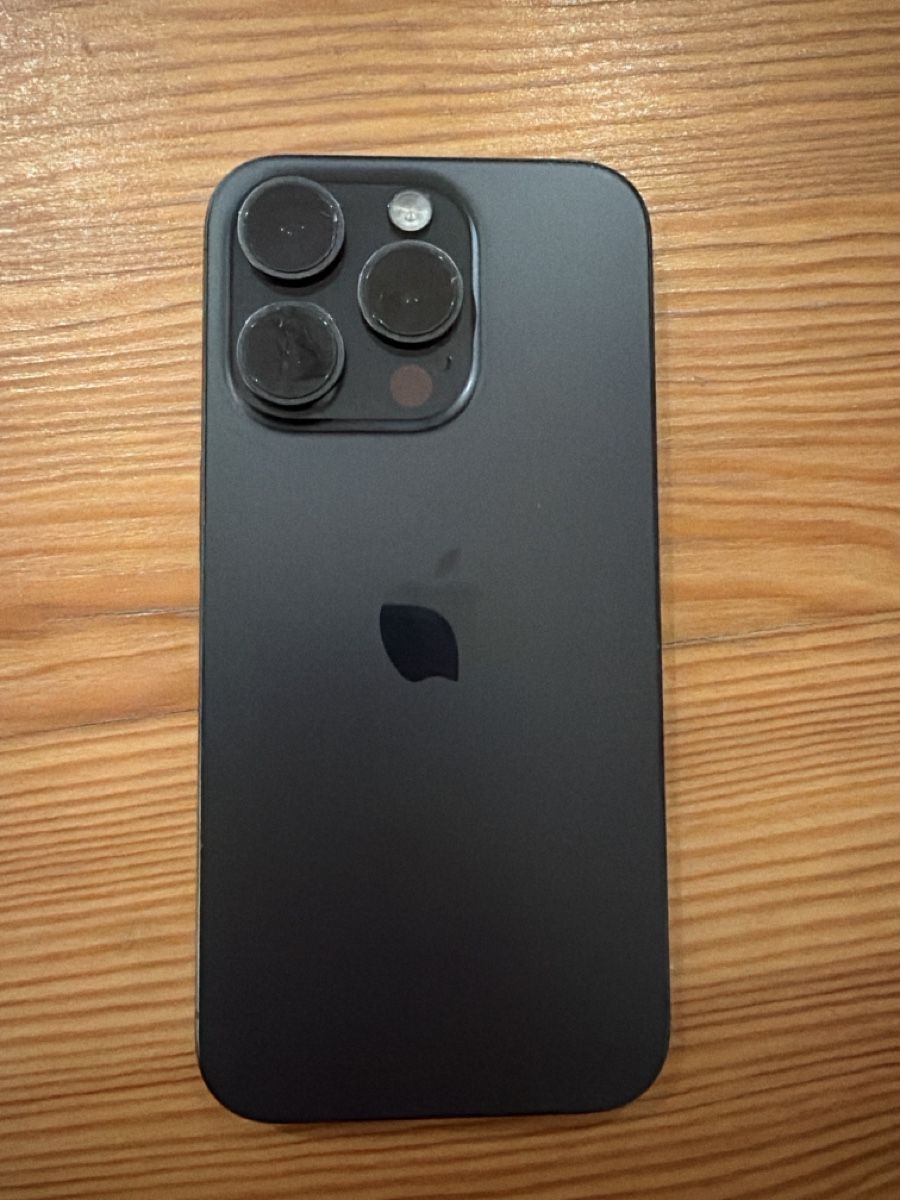 Apple Telefoni cellulari / Smartphones: Apple iPhone 15 Pro 128GB black Titanium – Usato da Wohlenschwil venduto da koe_fhd9 2
