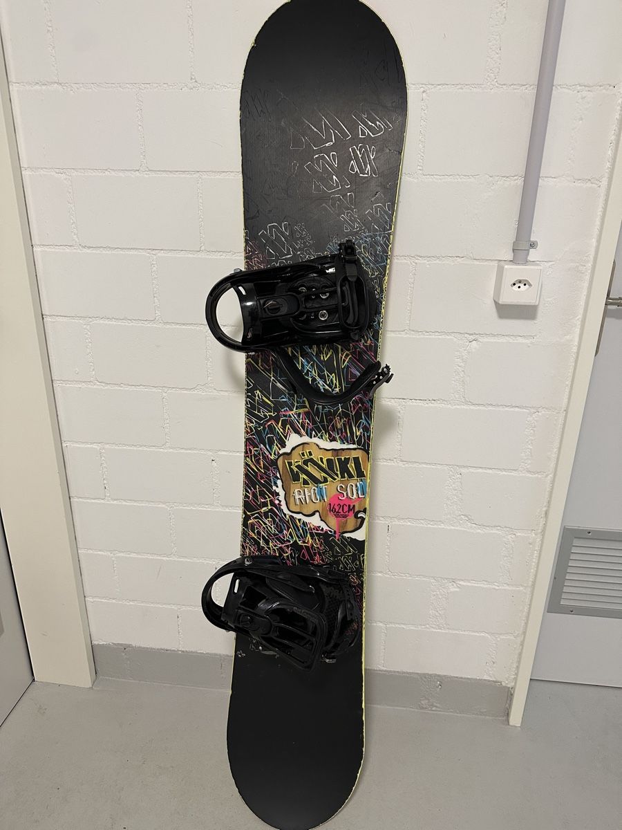 Völkl Board: Snowboard Völkl 162cm – Usato da Winterthur venduto da SellBell