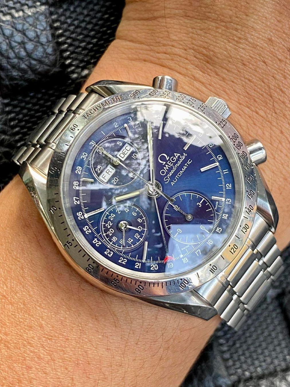 Omega Orologi: Omega Speedmaster triple date calendar – Usato da Genève venduto da Hiakoo