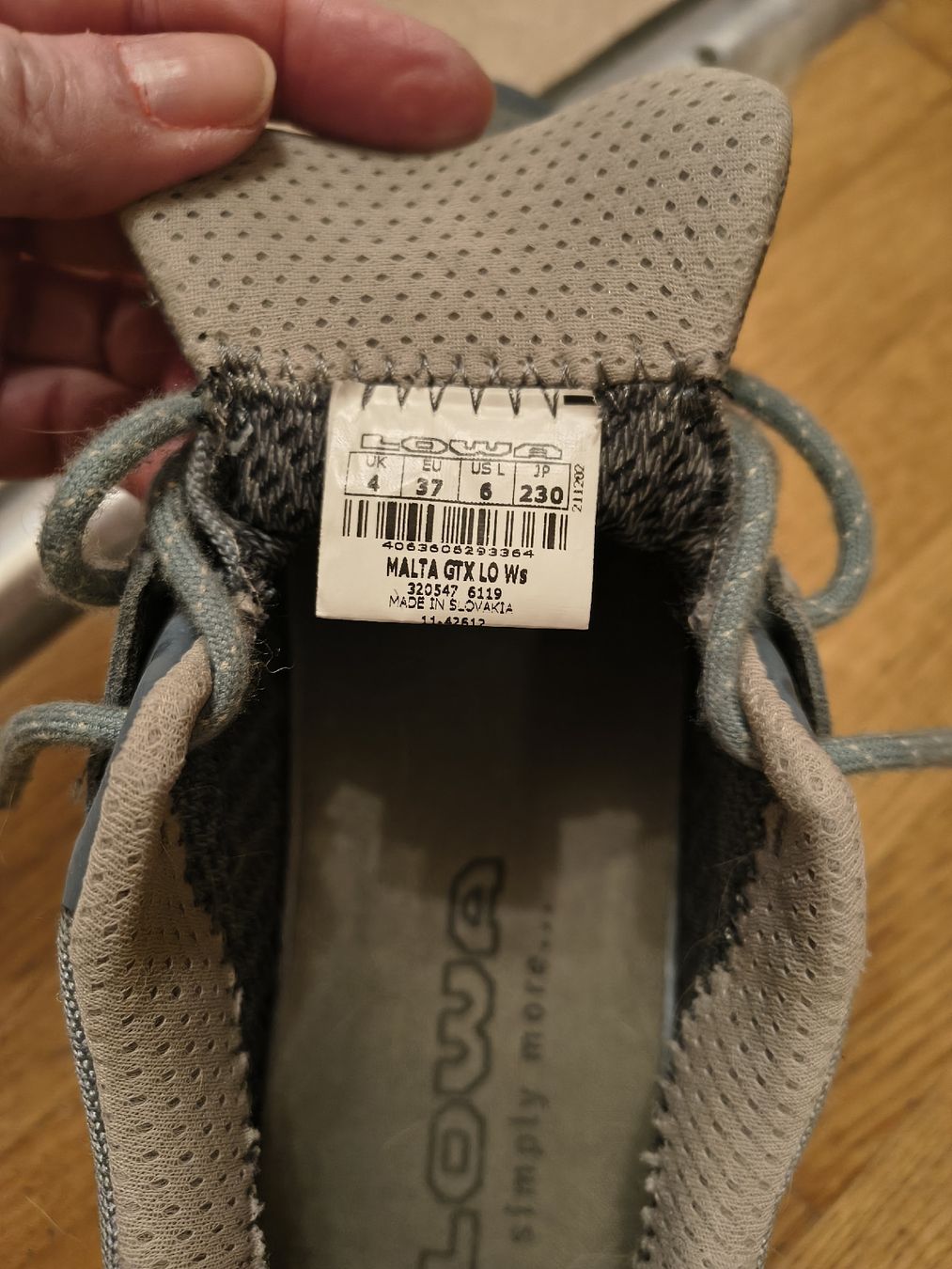 Lowa Scarpe da donna: Lowa Freizeitschuh Grösse 36 – Usato da Plaffeien venduto da selita 2