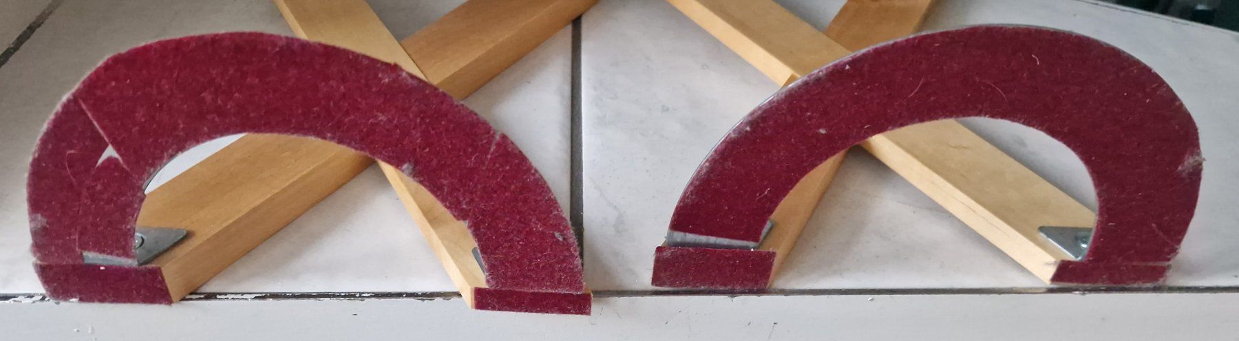 Altro in Decorazioni & Accessori: Buchstützen aus Holz – Usato da KREUZLINGEN venduto da sma_c5fz 3
