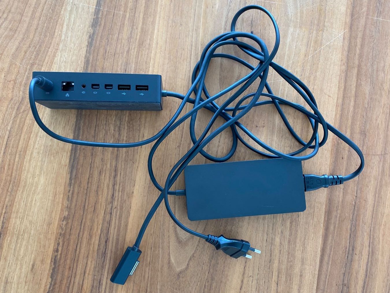 Microsoft Docking station: Microsoft - Surface - Dockingstation - MSK 1661 – Usato da Muri AG venduto da Hookipa01