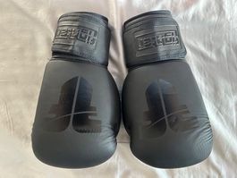 Boxhandschuhe Fighter Leder, schwarz, 10oz, neuwertig